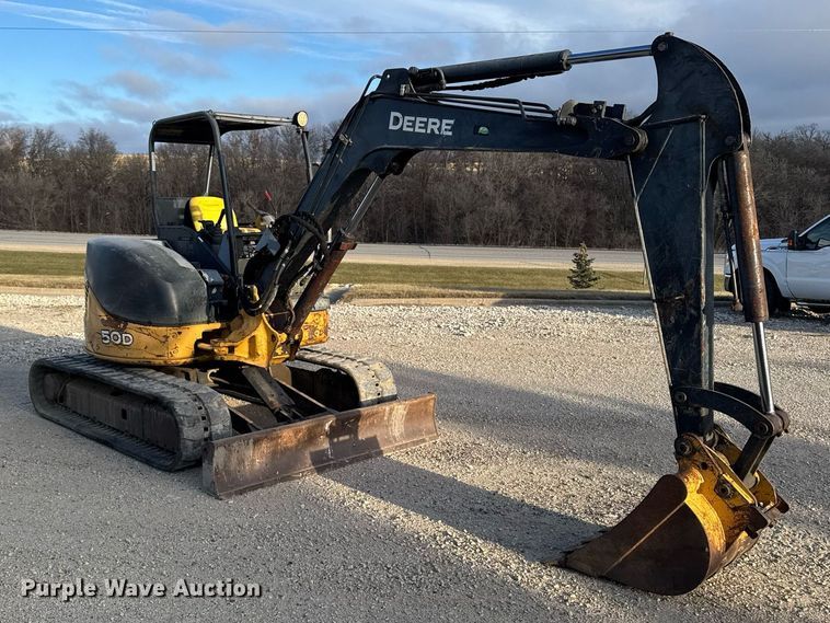 image for item EG7060 2007 John deere 50D mini excavator