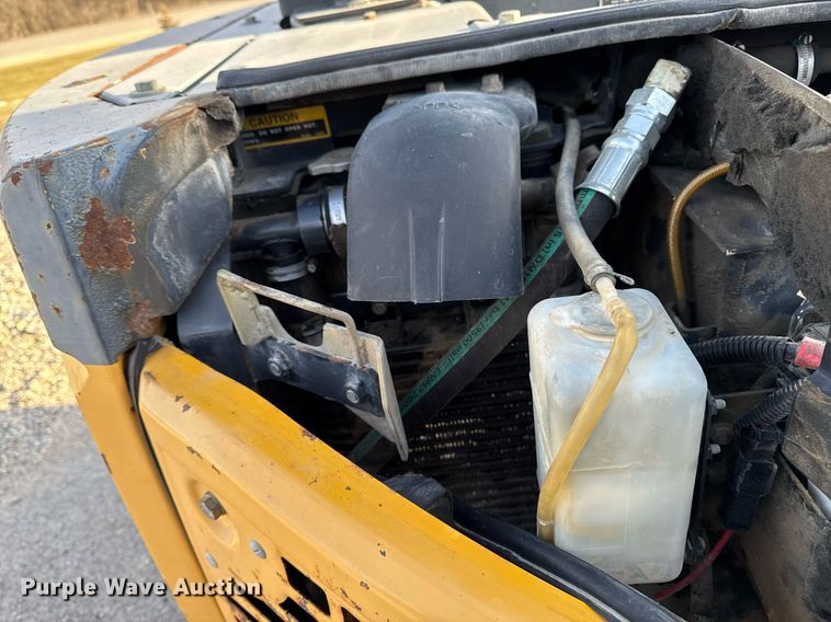 image for item EG7060 2007 John deere 50D mini excavator