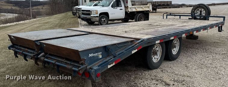 image for item EG7062 2015 PJ F8222 equipment trailer