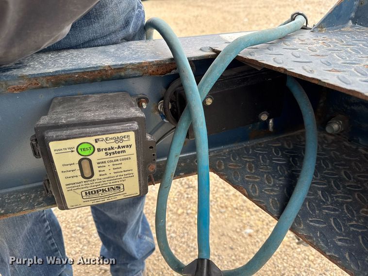 image for item EG7062 2015 PJ F8222 equipment trailer