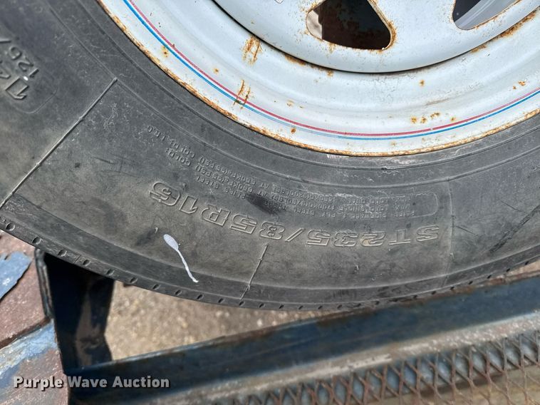 image for item EG7062 2015 PJ F8222 equipment trailer