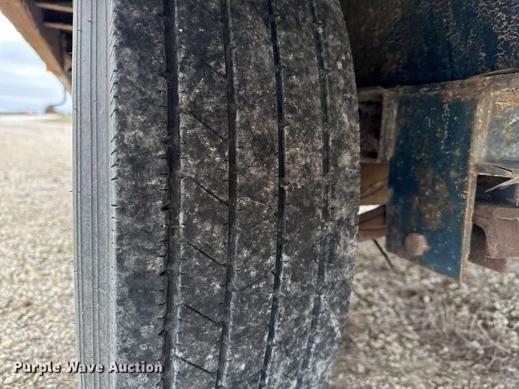 image for item EG7062 2015 PJ F8222 equipment trailer