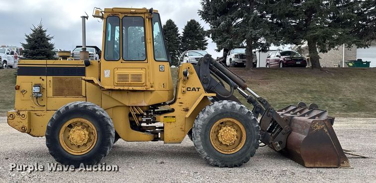 image for item EG7065 1985 Caterpillar IT28 wheel loader