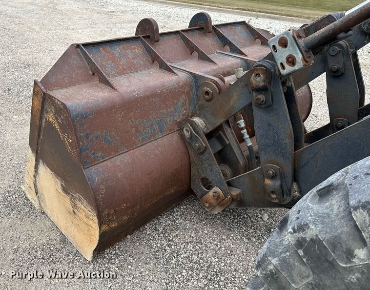 image for item EG7065 1985 Caterpillar IT28 wheel loader