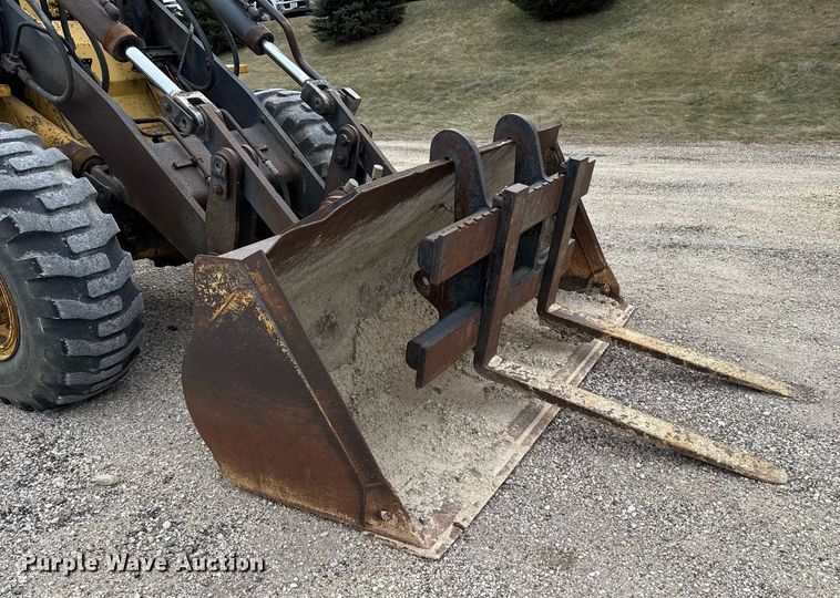 image for item EG7065 1985 Caterpillar IT28 wheel loader