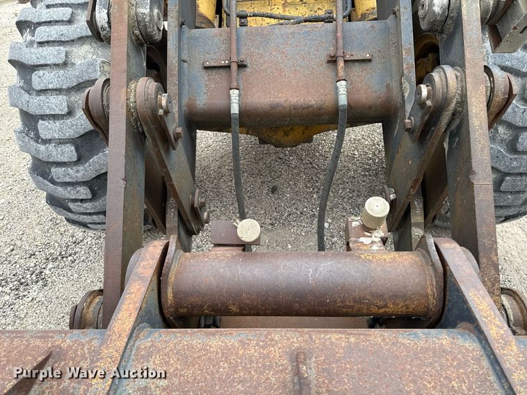 image for item EG7065 1985 Caterpillar IT28 wheel loader