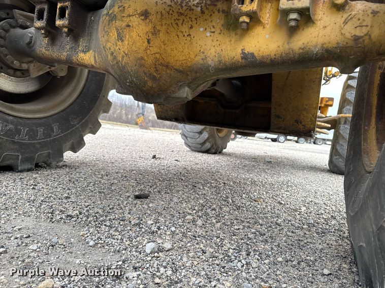 image for item EG7065 1985 Caterpillar IT28 wheel loader