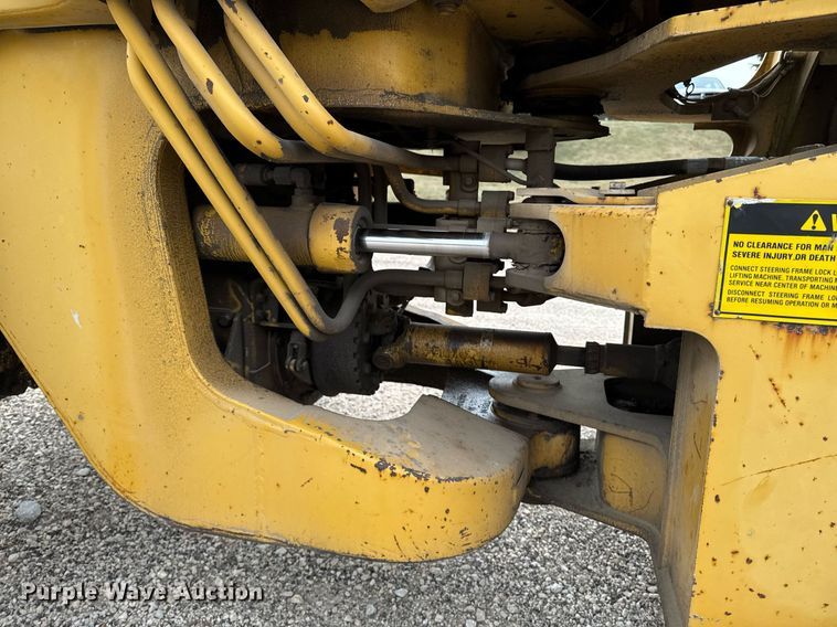 image for item EG7065 1985 Caterpillar IT28 wheel loader