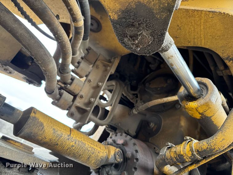 image for item EG7065 1985 Caterpillar IT28 wheel loader