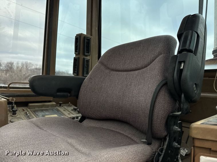 image for item EG7065 1985 Caterpillar IT28 wheel loader