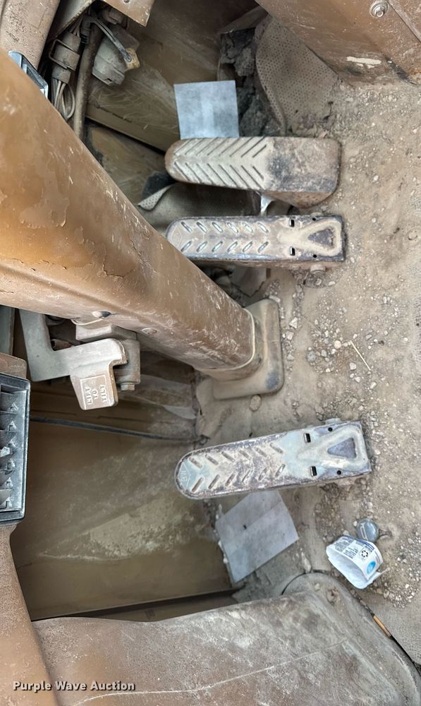 image for item EG7065 1985 Caterpillar IT28 wheel loader