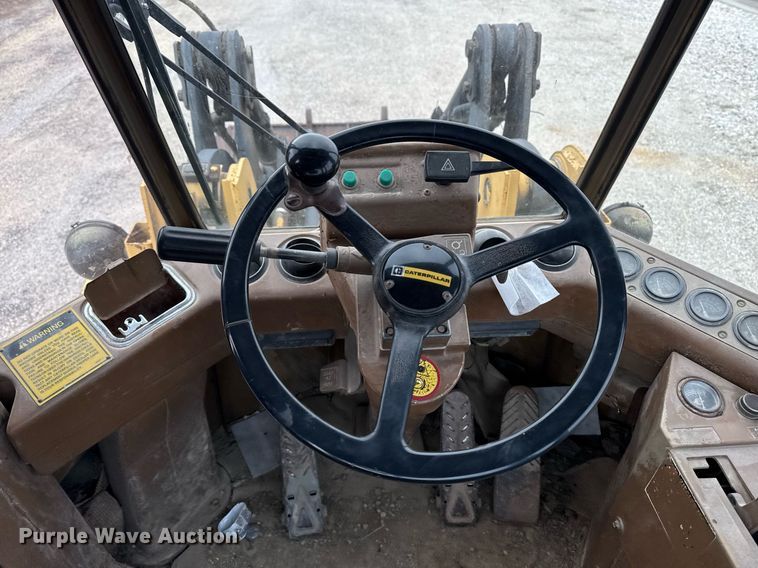 image for item EG7065 1985 Caterpillar IT28 wheel loader