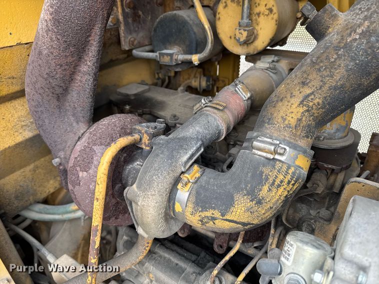 image for item EG7065 1985 Caterpillar IT28 wheel loader