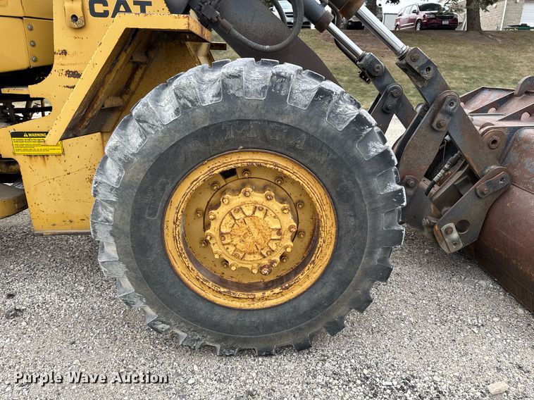 image for item EG7065 1985 Caterpillar IT28 wheel loader