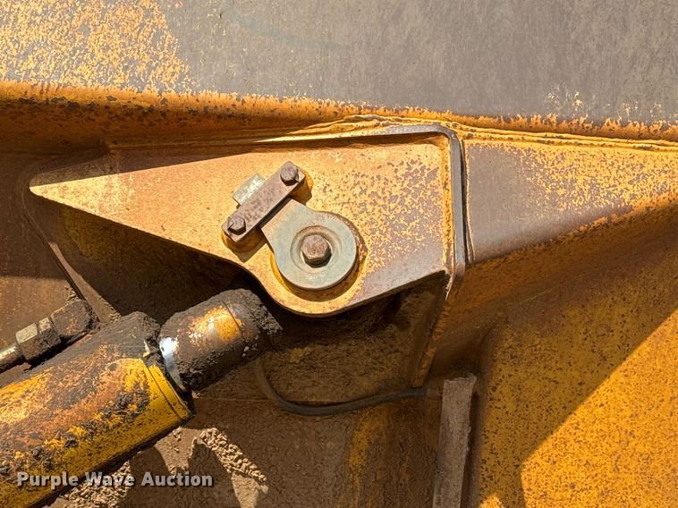 image for item EG7912 2008 John Deere 400D articulated haul truck