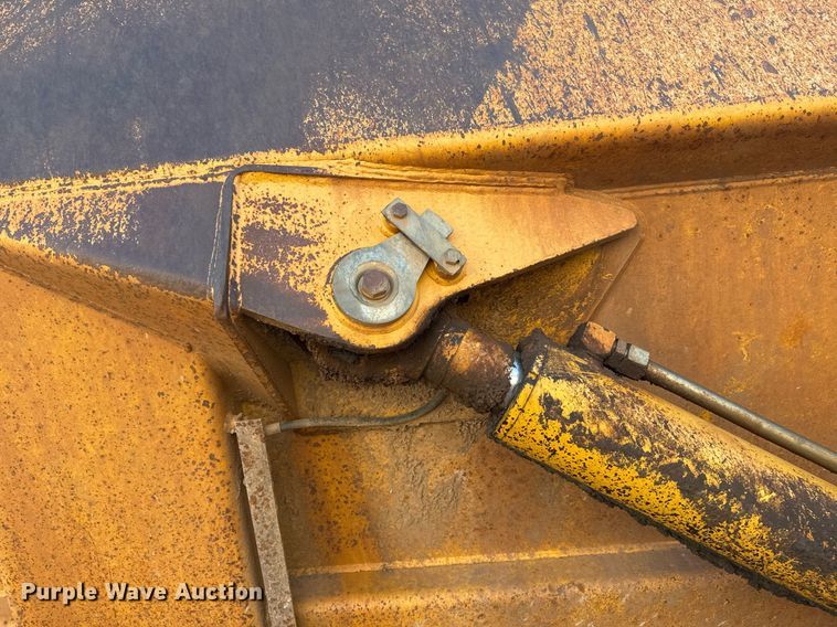 image for item EG7912 2008 John Deere 400D articulated haul truck