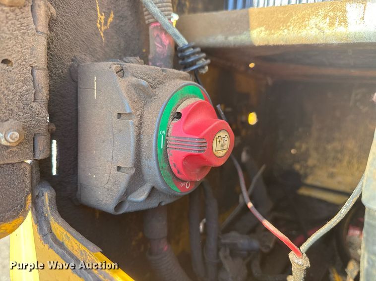 image for item EG7912 2008 John Deere 400D articulated haul truck