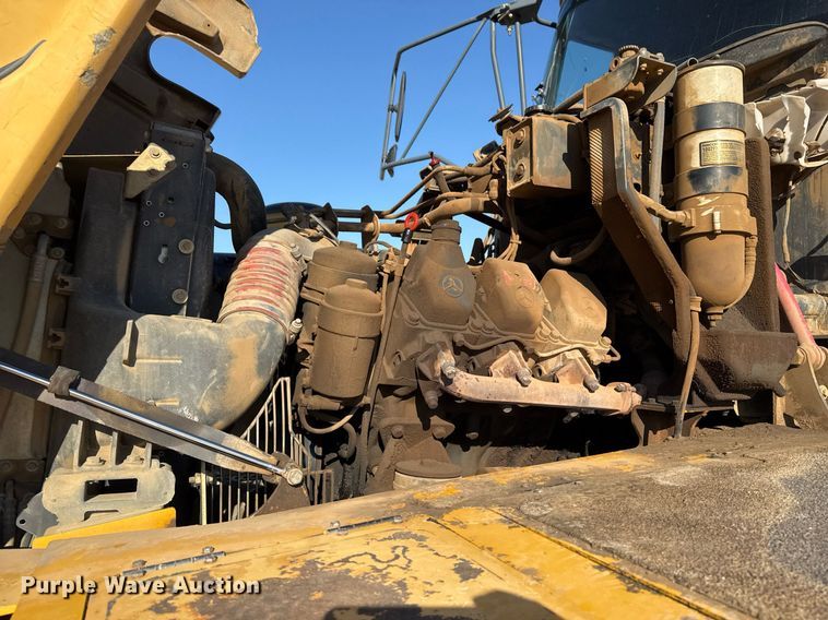 image for item EG7912 2008 John Deere 400D articulated haul truck