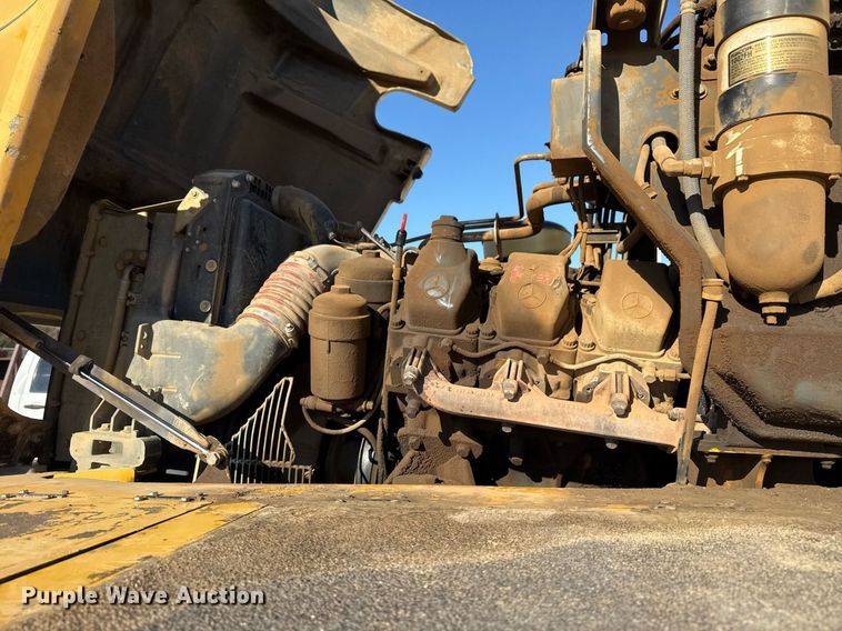 image for item EG7912 2008 John Deere 400D articulated haul truck
