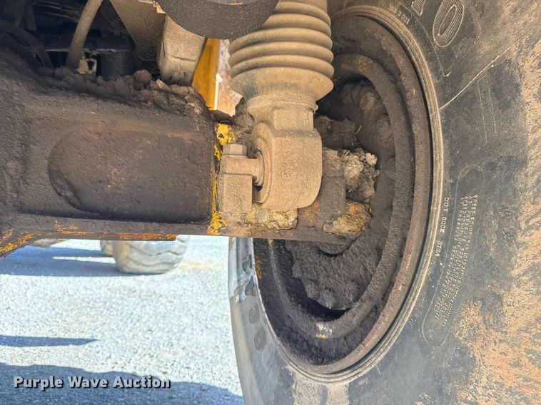 image for item EG7912 2008 John Deere 400D articulated haul truck