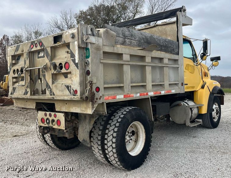 image for item EH2928 2002 Sterling L8500 dump truck