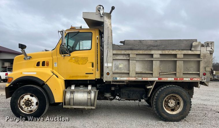 image for item EH2928 2002 Sterling L8500 dump truck