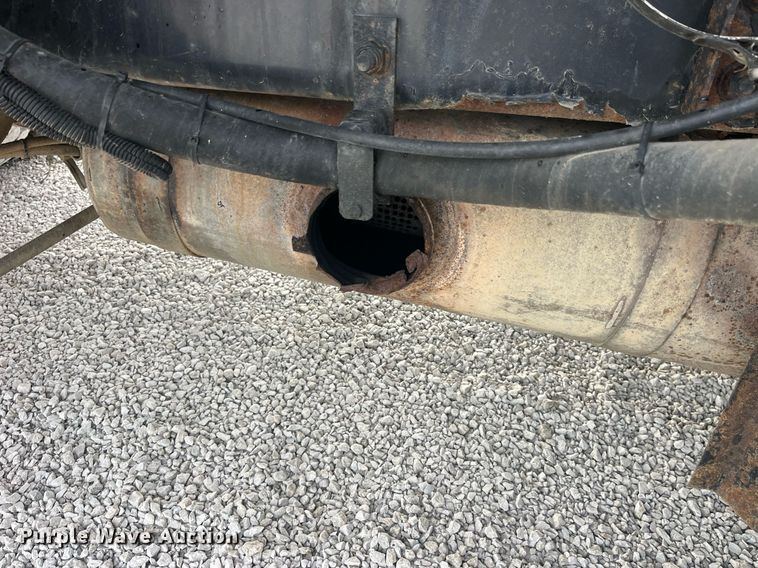 image for item EH2928 2002 Sterling L8500 dump truck