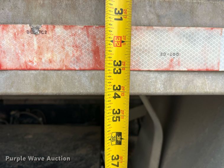 image for item EH2928 2002 Sterling L8500 dump truck