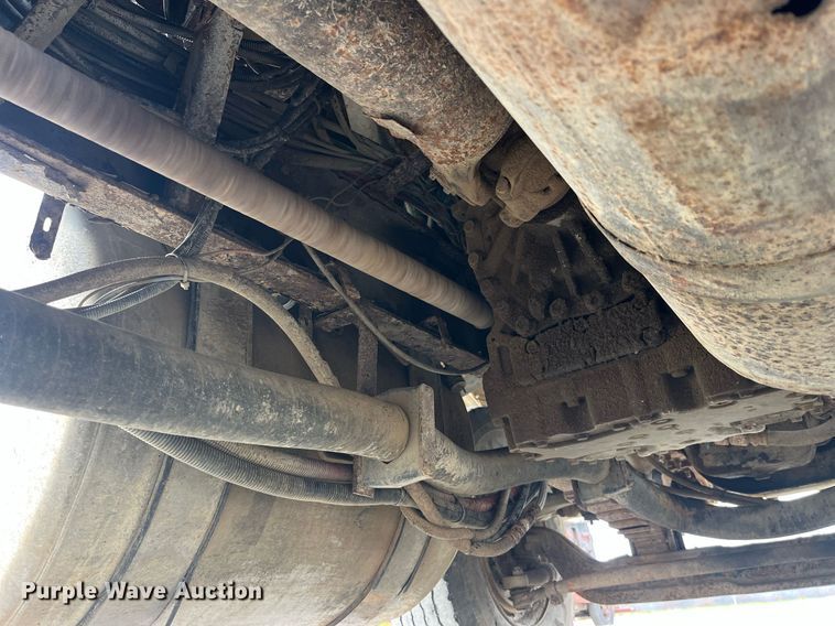 image for item EH2928 2002 Sterling L8500 dump truck