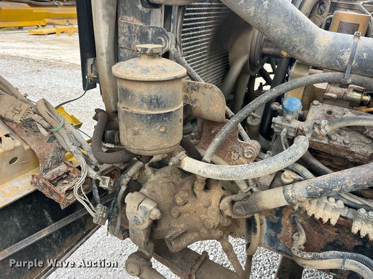 image for item EH2928 2002 Sterling L8500 dump truck