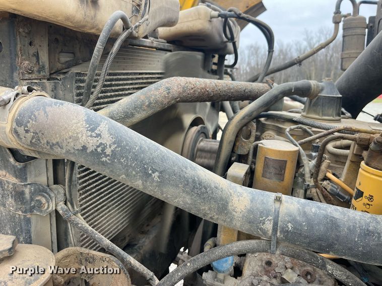 image for item EH2928 2002 Sterling L8500 dump truck