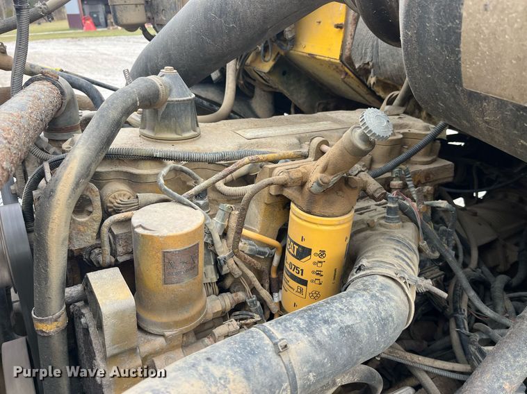 image for item EH2928 2002 Sterling L8500 dump truck