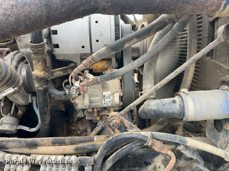 image for item EH2928 2002 Sterling L8500 dump truck