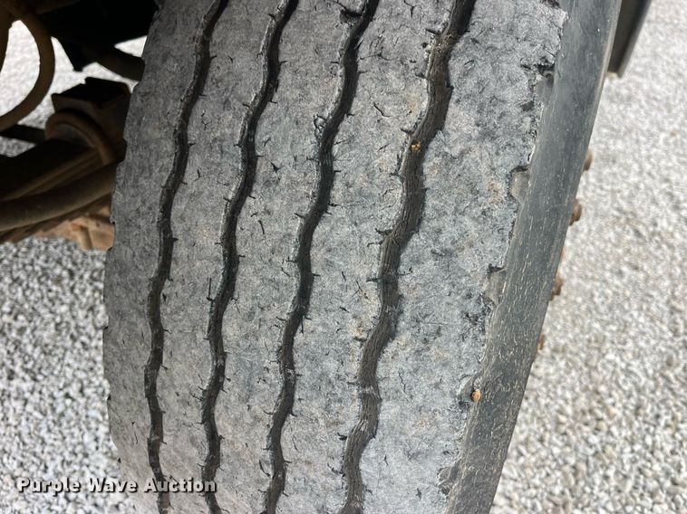 image for item EH2928 2002 Sterling L8500 dump truck