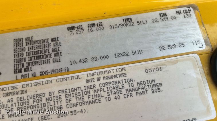 image for item EH2928 2002 Sterling L8500 dump truck