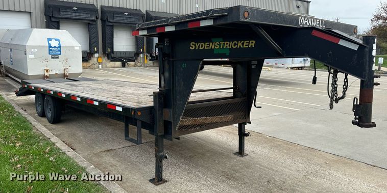 image for item EH7349 2015 Maxwell drop deck equipment trailer