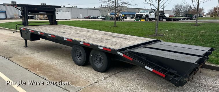 image for item EH7349 2015 Maxwell drop deck equipment trailer