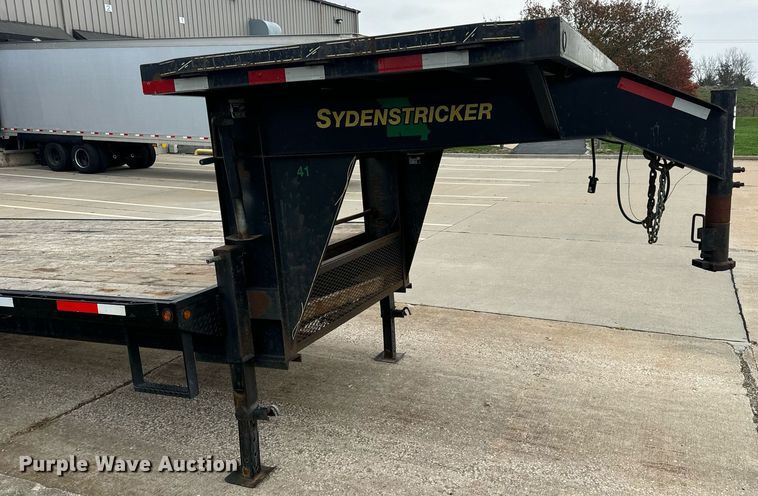 image for item EH7349 2015 Maxwell drop deck equipment trailer