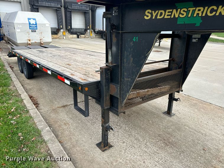 image for item EH7349 2015 Maxwell drop deck equipment trailer