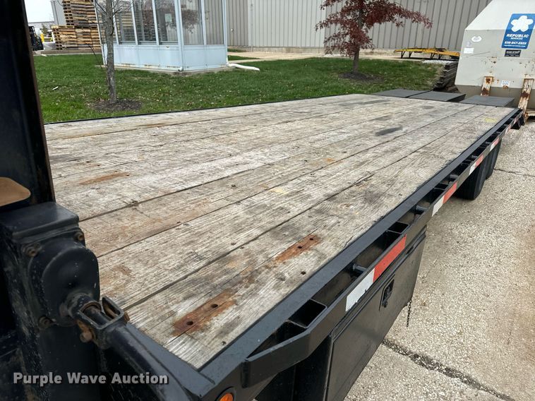 image for item EH7349 2015 Maxwell drop deck equipment trailer