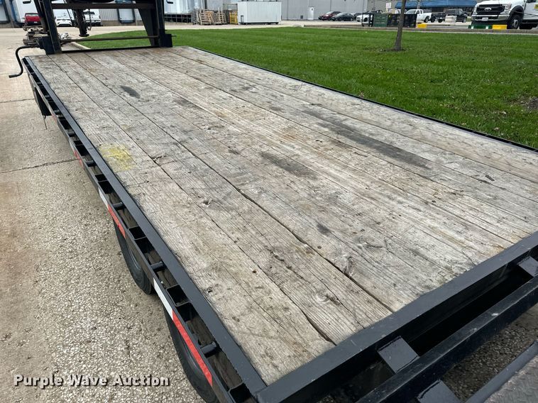 image for item EH7349 2015 Maxwell drop deck equipment trailer