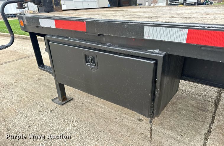 image for item EH7349 2015 Maxwell drop deck equipment trailer