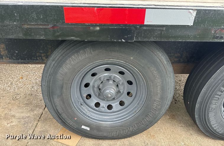 image for item EH7349 2015 Maxwell drop deck equipment trailer