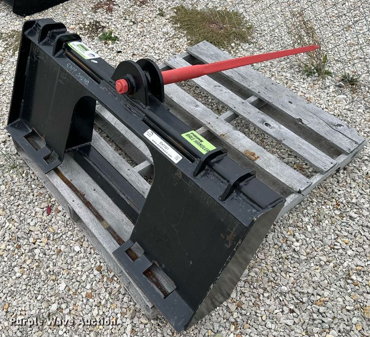 image for item EH7351 Skid steer bale spear