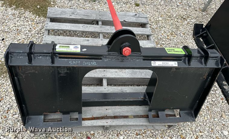 image for item EH7351 Skid steer bale spear