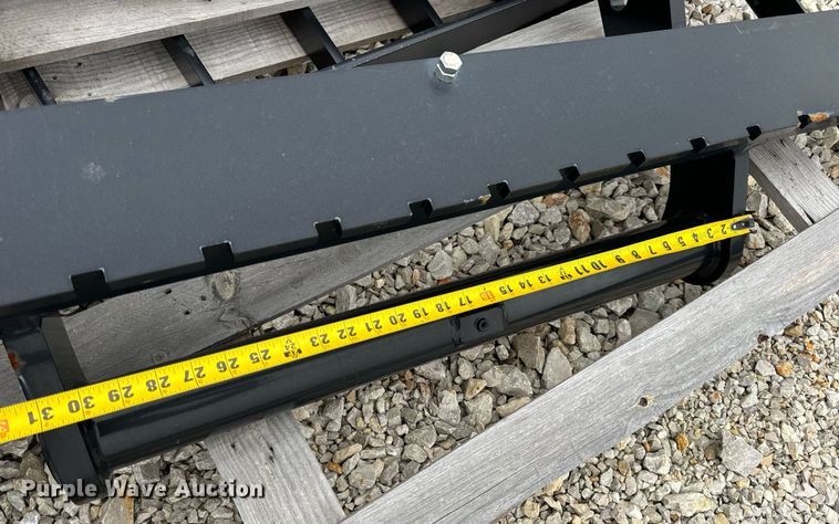 image for item EH7362 Manitou telehandler carriage