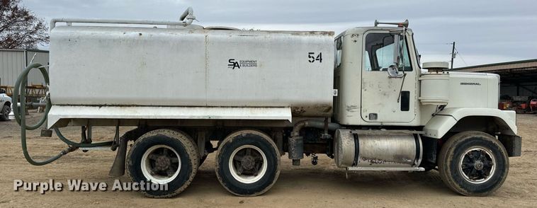 image for item EH7376 1984 GMC General water truck