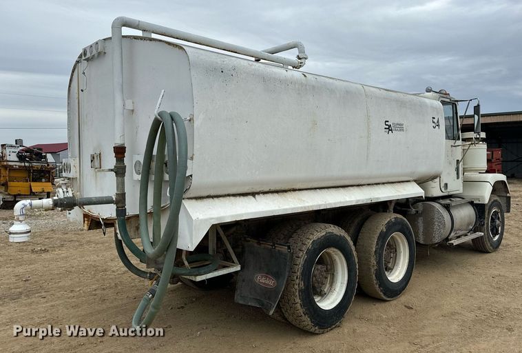 image for item EH7376 1984 GMC General water truck