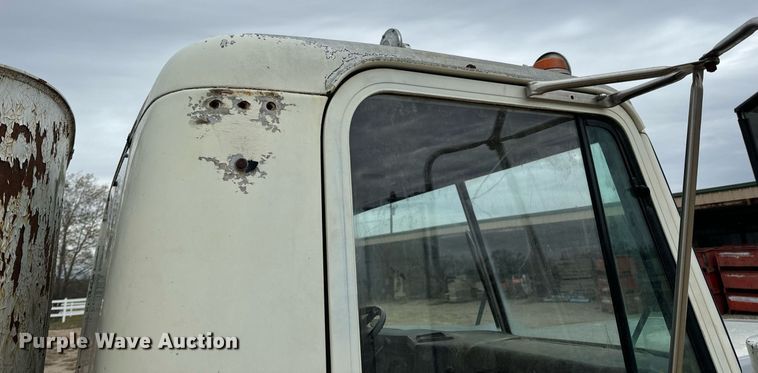 image for item EH7376 1984 GMC General water truck