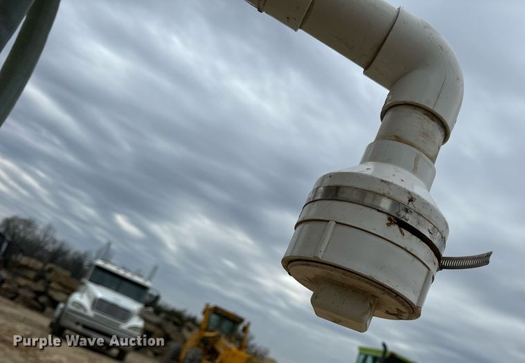 image for item EH7376 1984 GMC General water truck